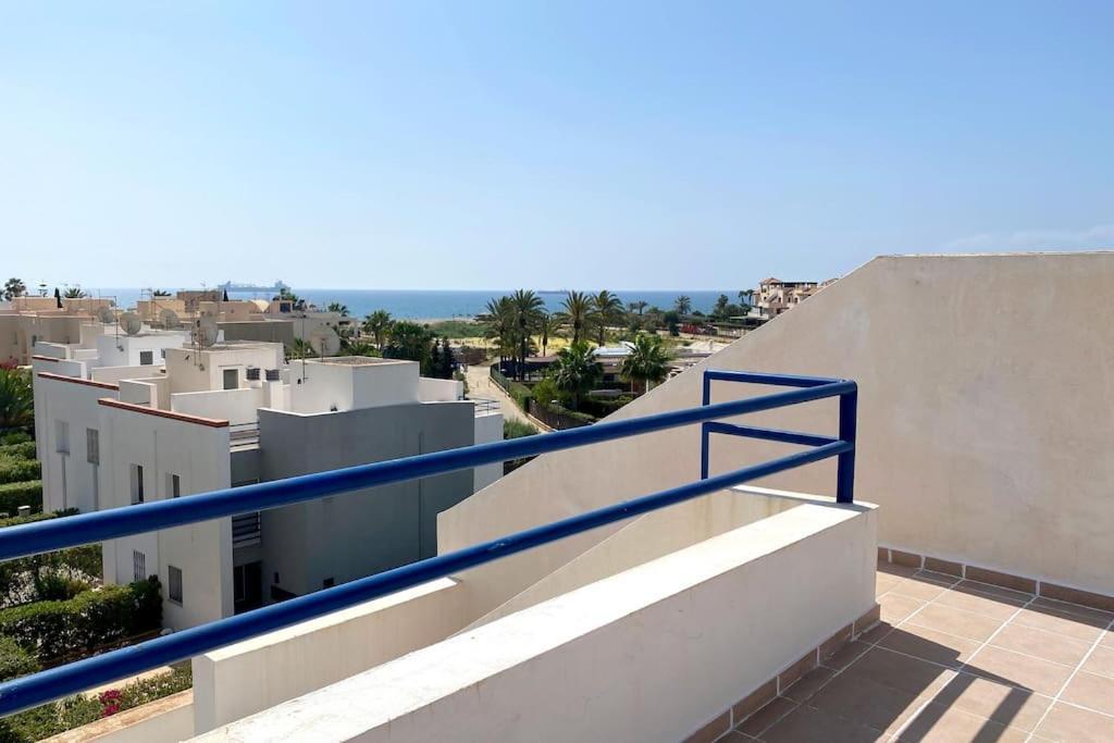 Atico Con Vistas Al Mar En Primera Linea De Playa Vera Exterior foto